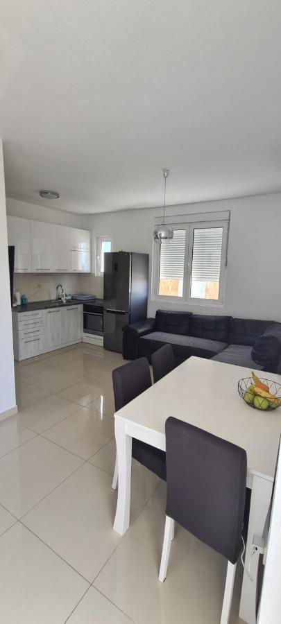 Guest House Ugljevarevic Budva Eksteriør bilde