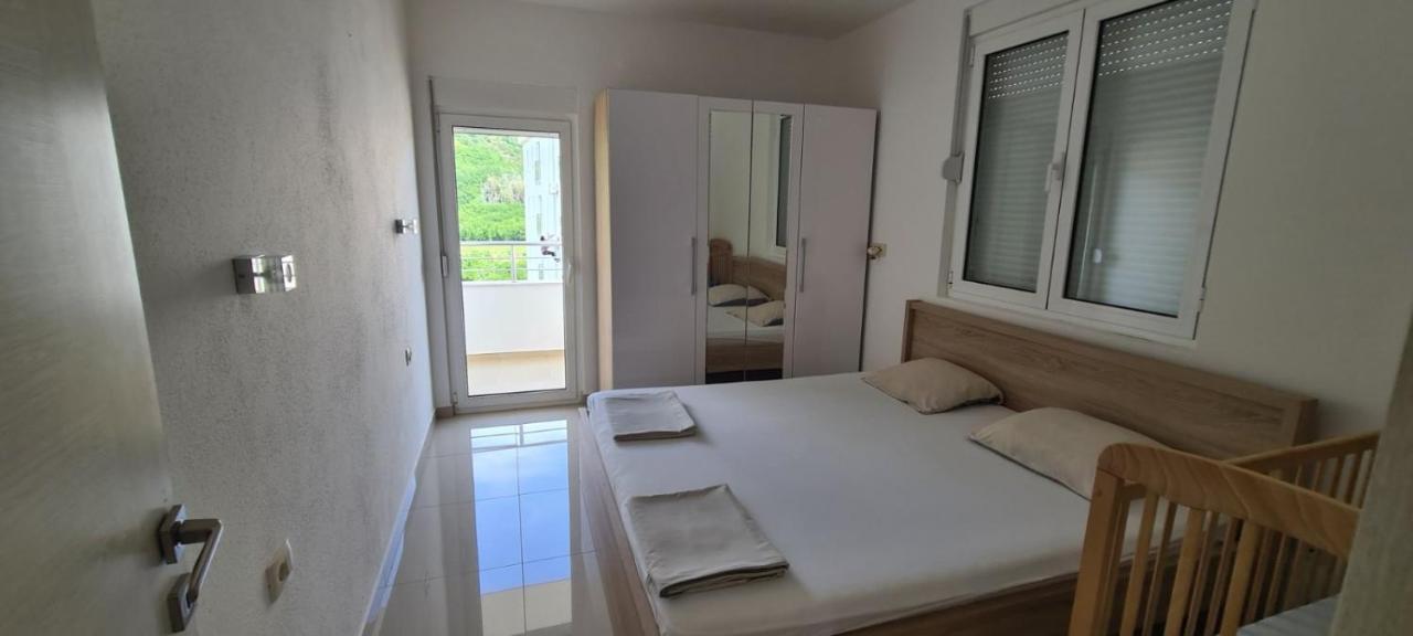 Guest House Ugljevarevic Budva Eksteriør bilde
