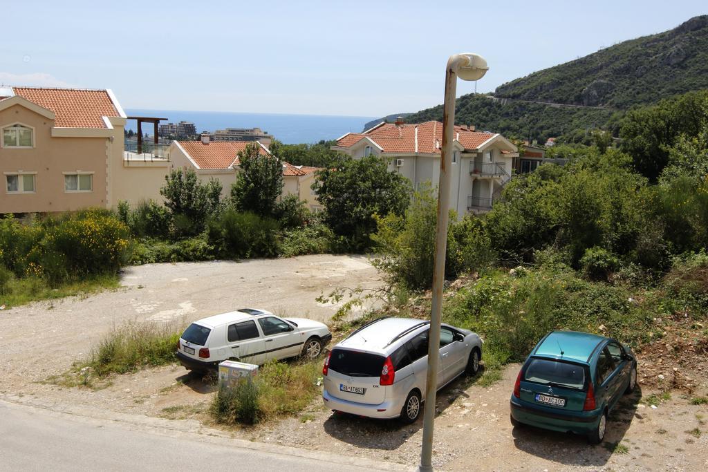 Guest House Ugljevarevic Budva Eksteriør bilde