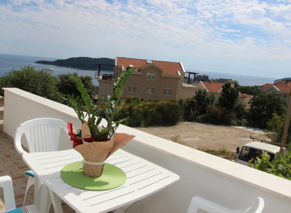 Guest House Ugljevarevic Budva Eksteriør bilde