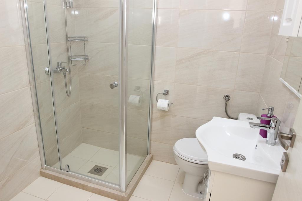 Guest House Ugljevarevic Budva Eksteriør bilde